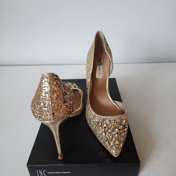 🔥INC International Concept Sparkling Gold Shoes - Picture 10 of 17